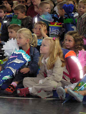 28einschulung06.jpg (78485 Byte)